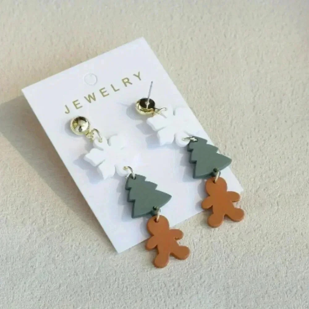 FREE💚 with Purchase 💚 Three Tiered Holiday Christmas Stud Earring With drop